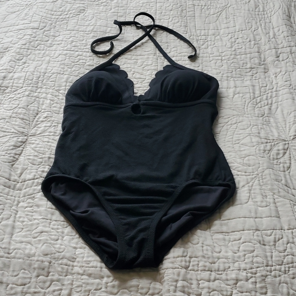 *3 for $10*  Size S black one piece, EUC